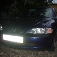 Opel Vectra 1,8 16V *SOLGT*