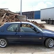 Peugeot 306