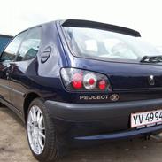 Peugeot 306