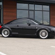 Audi TT Coupe 8N