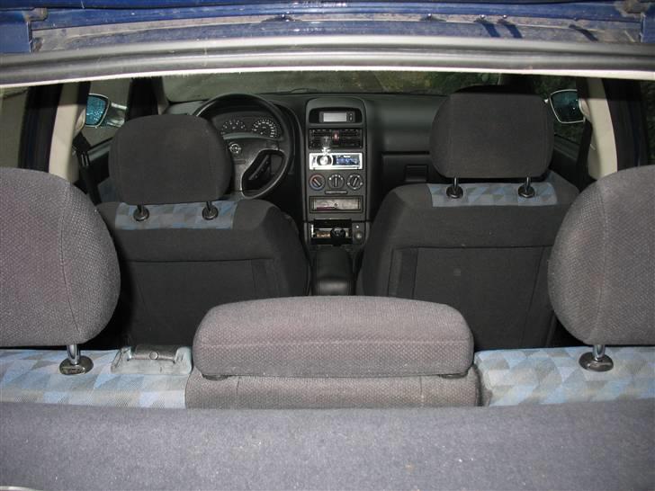 Opel Astra G *SOLGT* - lige et billede hvor man kigger ind bagfra billede 12