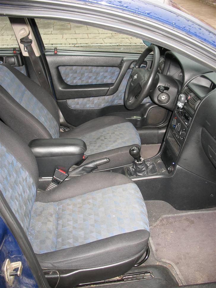 Opel Astra G *SOLGT* - det er så kabinen billede 13