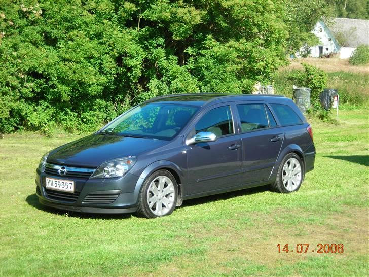 Opel Astra H Wagon **SOLGT** - Med de gamle OPC fælge billede 9
