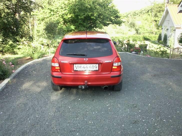 Mazda 323 F 1,8 SLX SOLGT billede 6