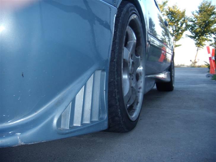 VW GOLF 3 - skørtsæt v.side forand billede 3