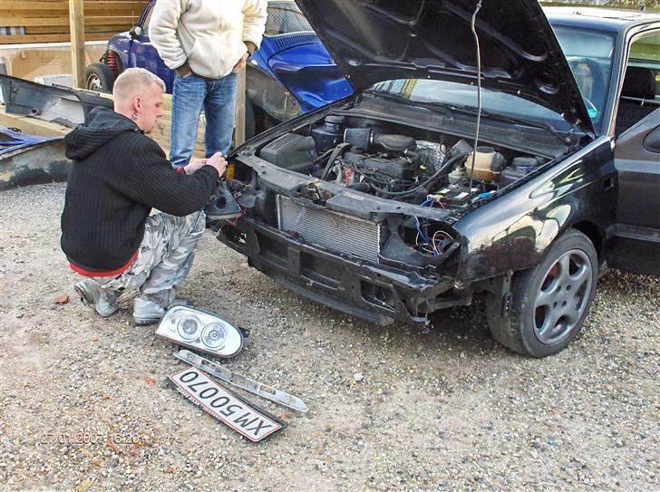 VW GOLF 3 - det sidste der skulle pilles af inden den skulle til maler.. billede 17