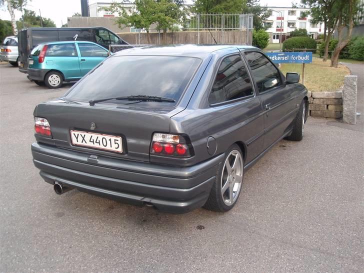 Ford Escort 1.8 zetec (SOLGT) billede 8
