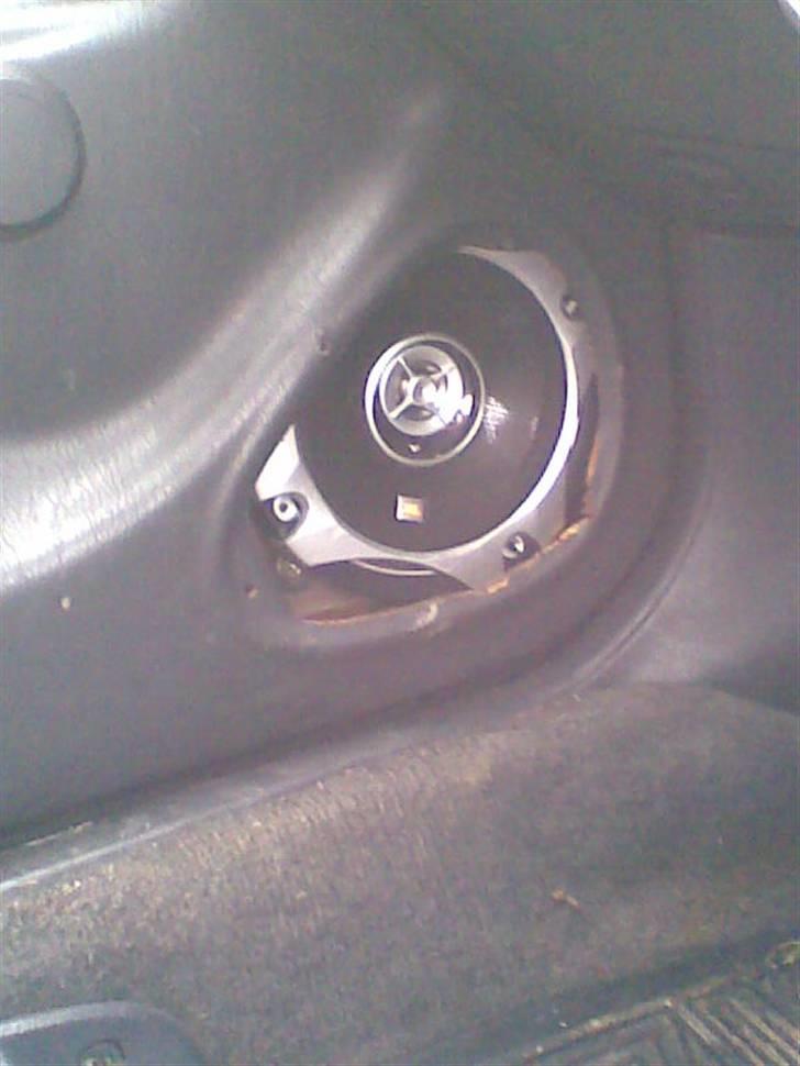 Toyota corolla sedan xli SOLGT - JBL fronthøjtaler billede 16