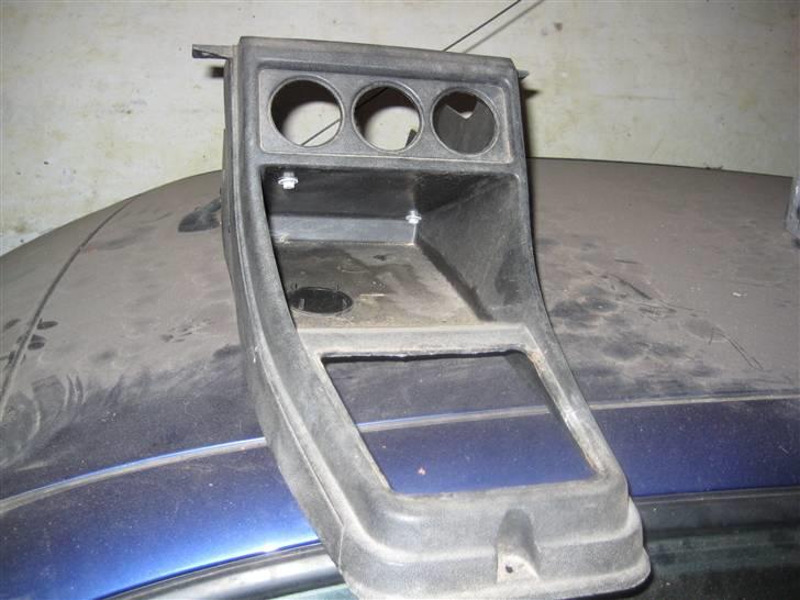 VW Golf 1 **Solgt** - Vortex midte konsol billede 17