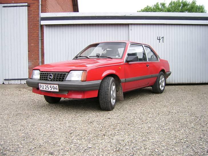 Opel Ascona C 1.6 Sh billede 2