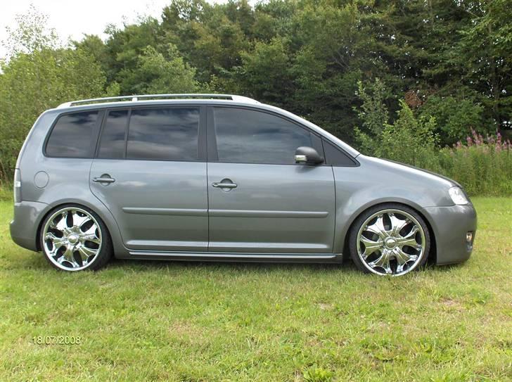 VW Touran 2,0 TDI DSG SOLGT billede 2