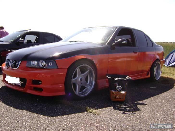 BMW 318i/320i solgt billede 1