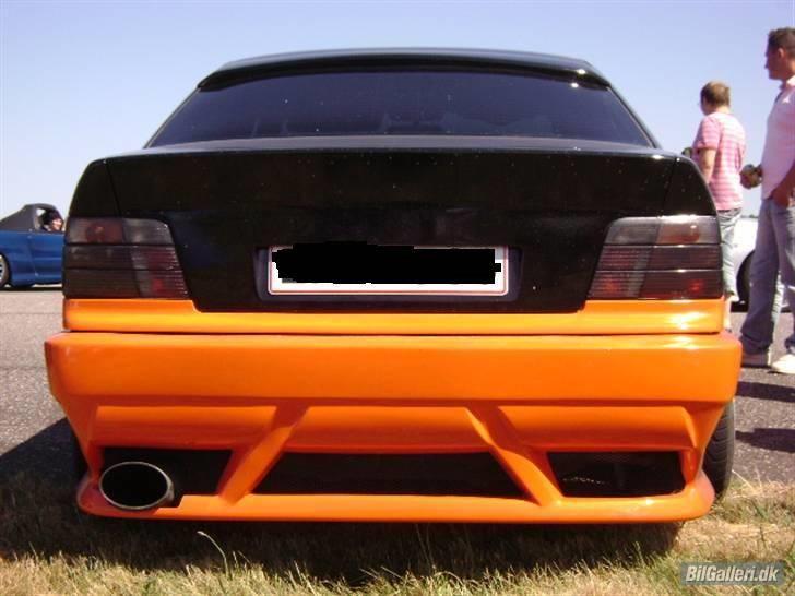 BMW 318i/320i solgt billede 4