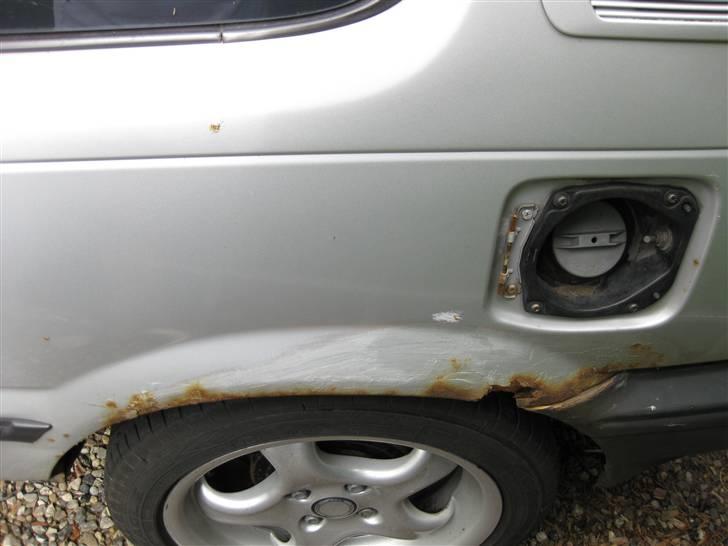 Toyota Corolla 1,3XL-TI - Rigtige mænd er ikke bange for jern oxid! billede 3