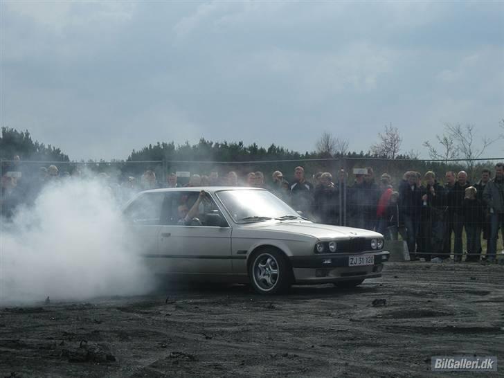 BMW E30 320i (hverdagsbil)DØD billede 19