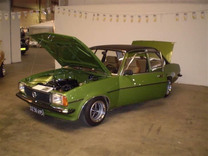 Opel ascona b billede 4