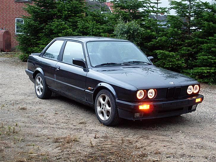 BMW E30 318is *Solgt* billede 1