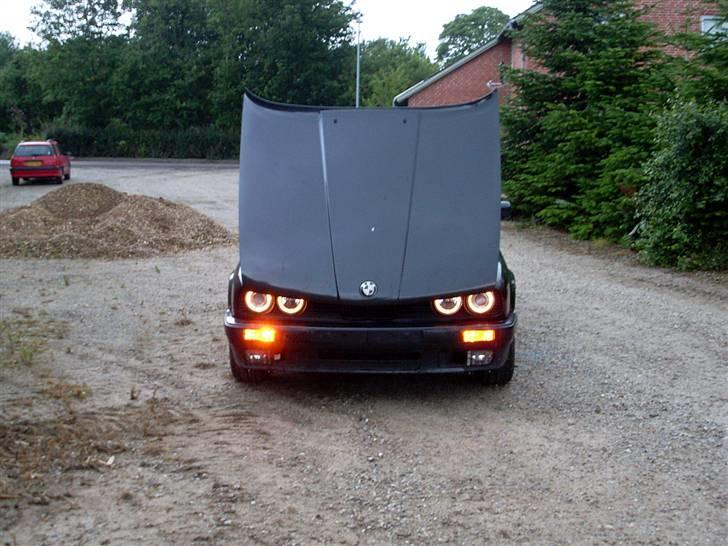 BMW E30 318is *Solgt* billede 6