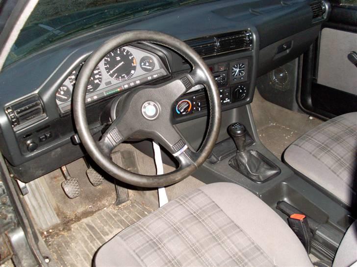BMW E30 318is *Solgt* billede 7