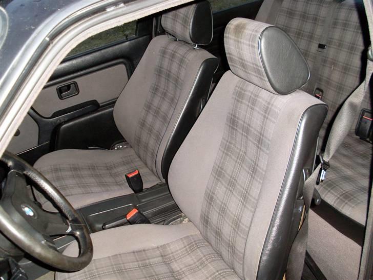 BMW E30 318is *Solgt* billede 9