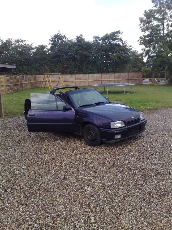 Opel kadett  cabri *solgt* billede 1