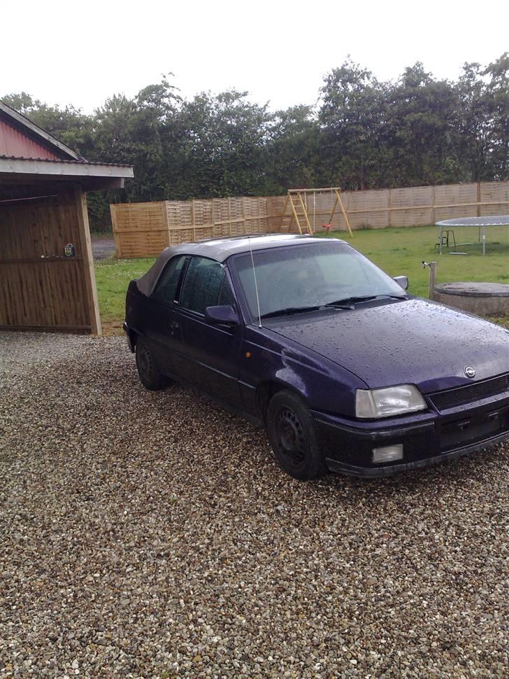 Opel kadett  cabri *solgt* billede 3
