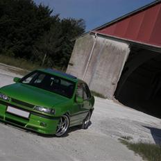 Opel Vectra 2000 16v -SOLGT-