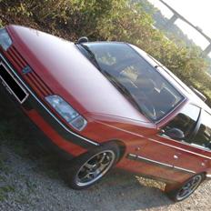 Peugeot 405 SRI  "Skrottet"