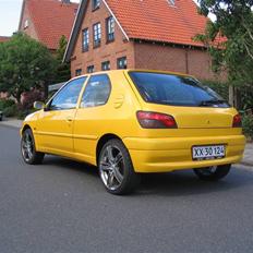 Peugeot 306