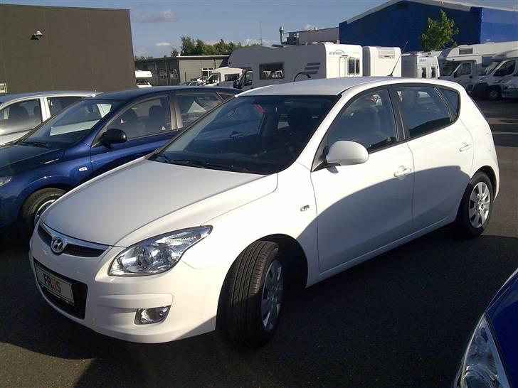 Hyundai I 30 1,6 Crdi SOLGT - Sådan så den ud da jeg købte den billede 1