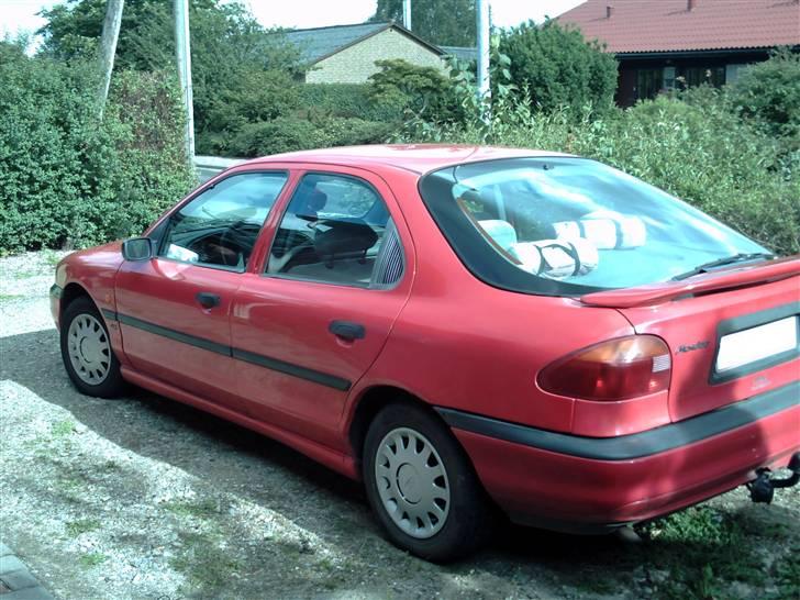 Ford mondeo 1,8 clx solgt billede 1