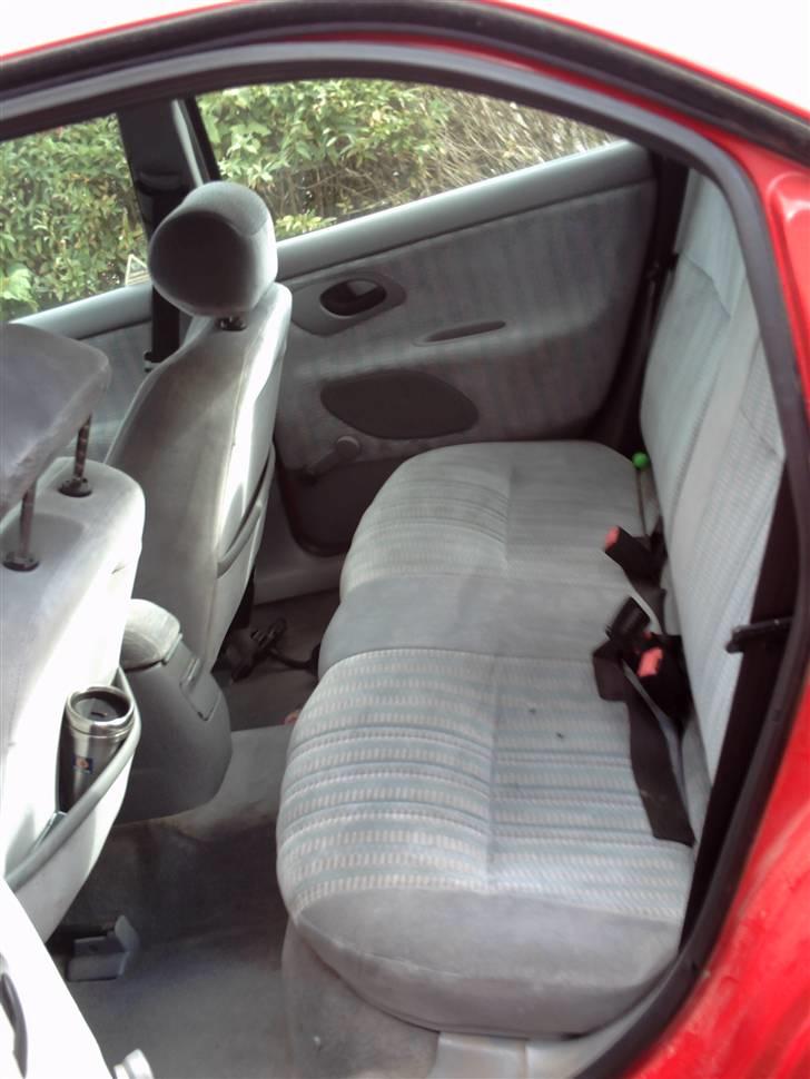 Ford mondeo 1,8 clx solgt billede 8