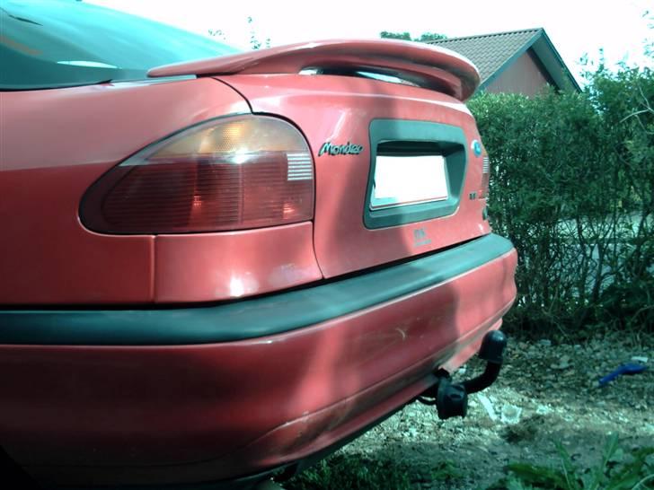 Ford mondeo 1,8 clx solgt billede 9