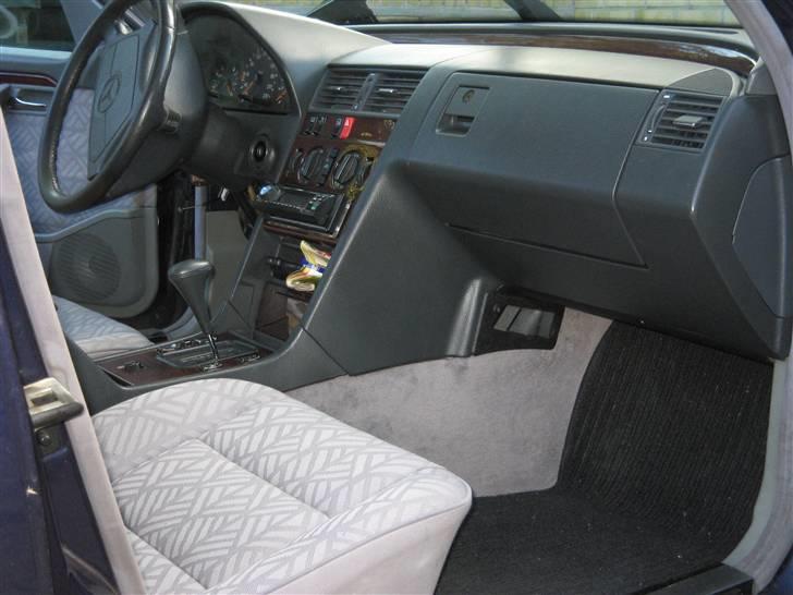 Mercedes Benz C250 diesel SOLGT billede 5