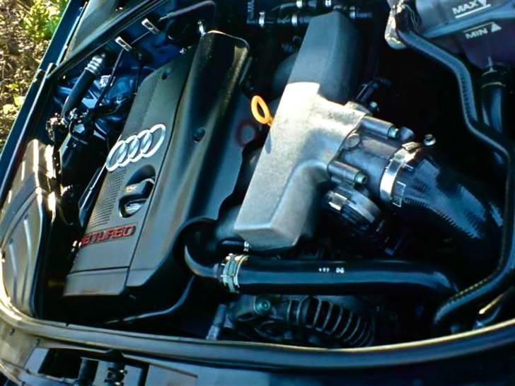 Audi A4 Avant 1,8T Quattro < - 1,8 T motor født med std. 190 hk...  billede 14