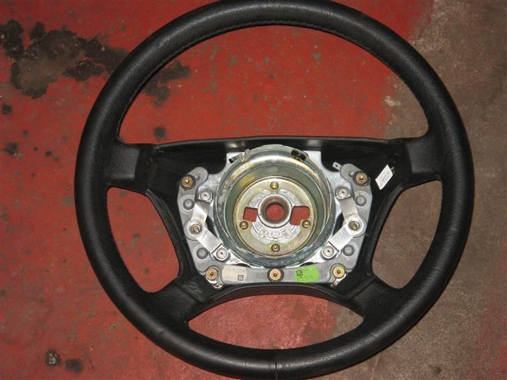 Mercedes Benz C250 diesel SOLGT - Nyt læder rat billede 11