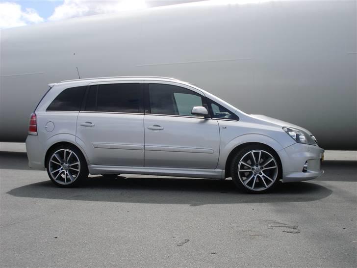 Opel Zafira OPC *solgt* billede 1
