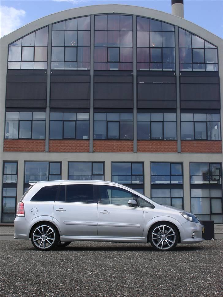 Opel Zafira OPC *solgt* billede 3