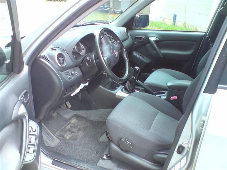 Toyota Rav 4 2,0 D4D *solgt* billede 13