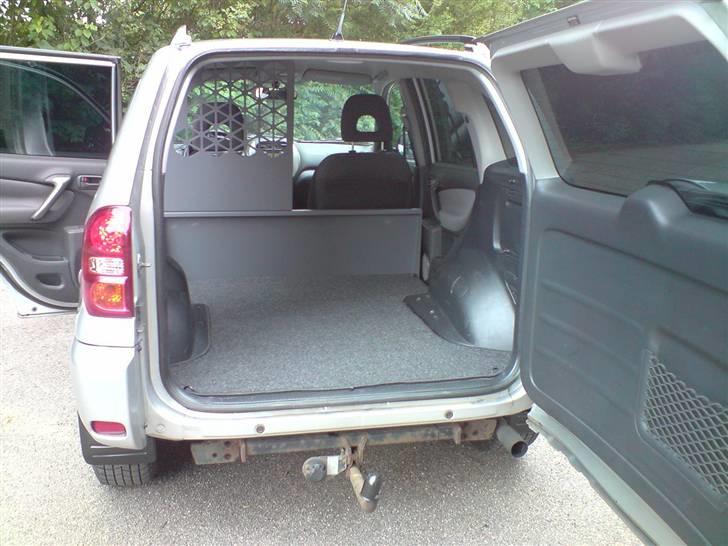 Toyota Rav 4 2,0 D4D *solgt* billede 14