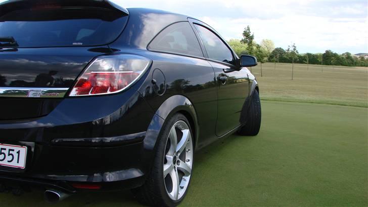 Opel astra h gtc turbo billede 13