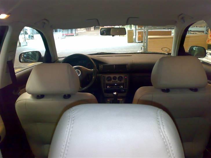 VW Passat 3B *SOLGT* - kæmpe plads i. billede 6