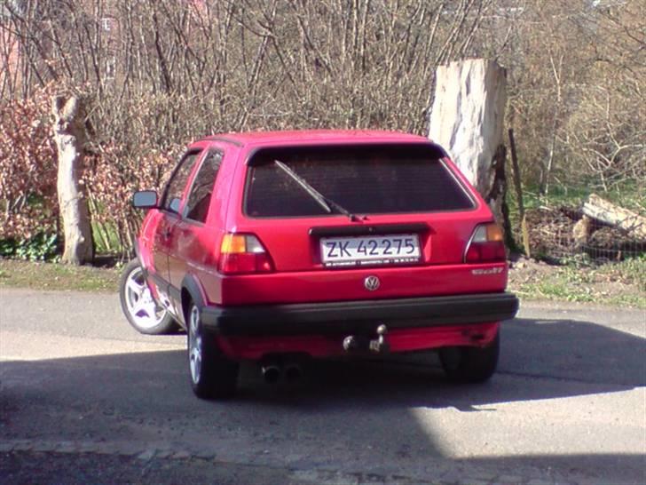 VW Golf II  total skadet - Røven. lige da jeg købte den :) billede 8