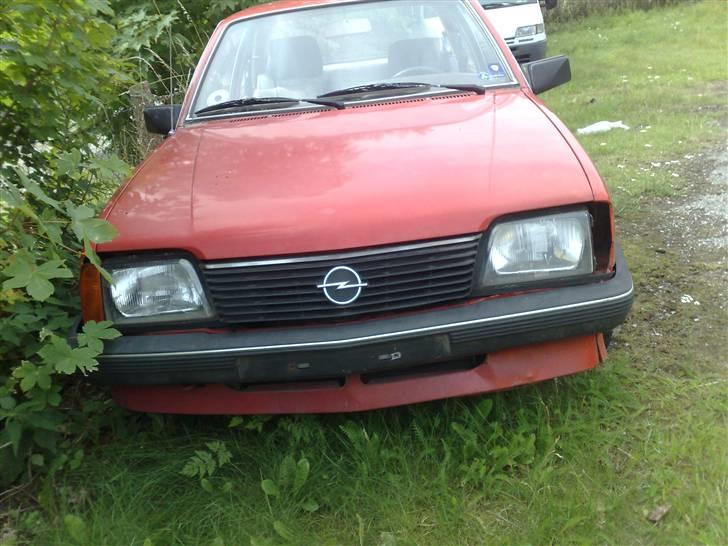 Opel Ascona C 1.8i  Solgt billede 5