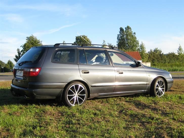 Toyota Carina E st.c. *Solgt* billede 1