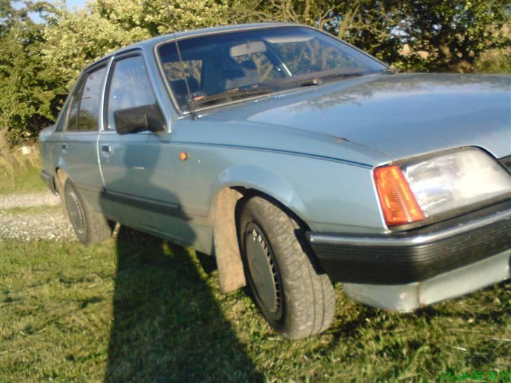 Opel Rekord 2,2i  billede 3
