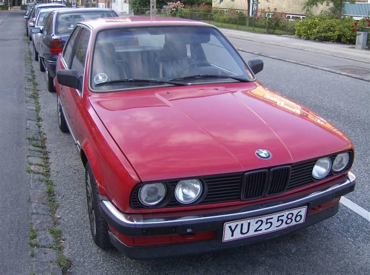 BMW E30 320i billede 4