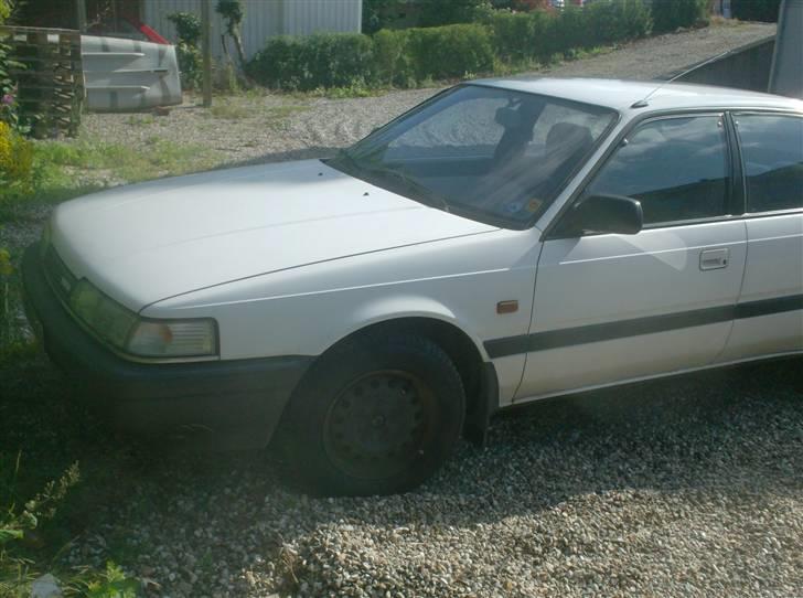 Mazda 626 2,0i solgt billede 4