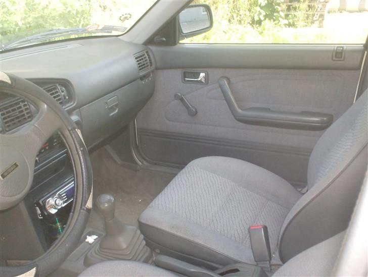 Mazda 626 2,0i solgt billede 5