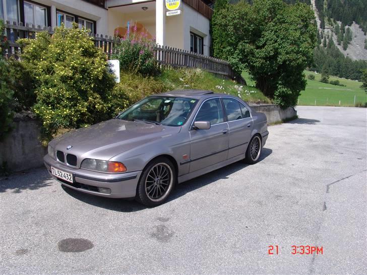 BMW BMW 528i E39 solgt. billede 11